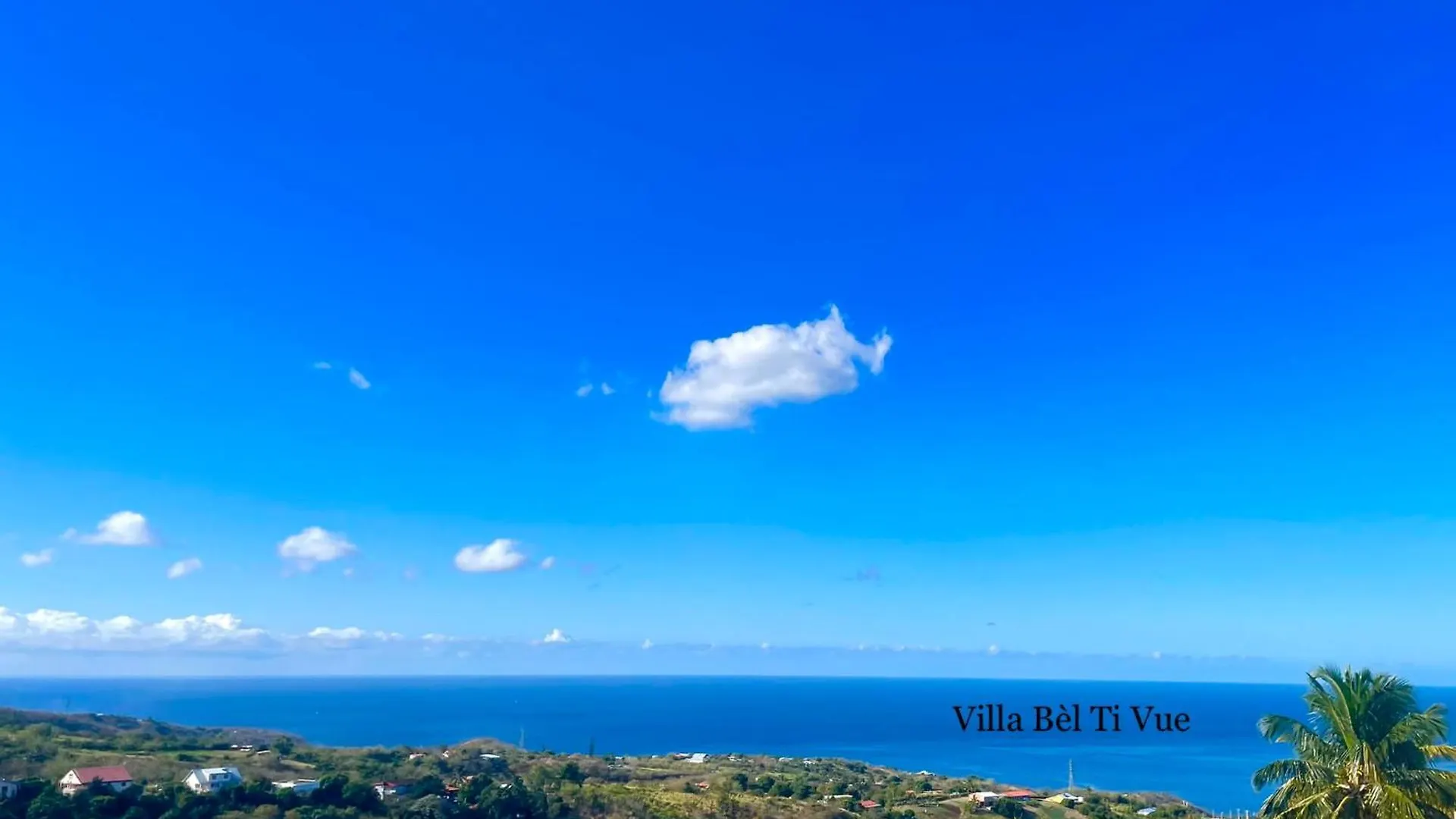 Villa Bel Ti Vue Piscine Vue Mer Et Montagne Pelee Le Carbet Martinique